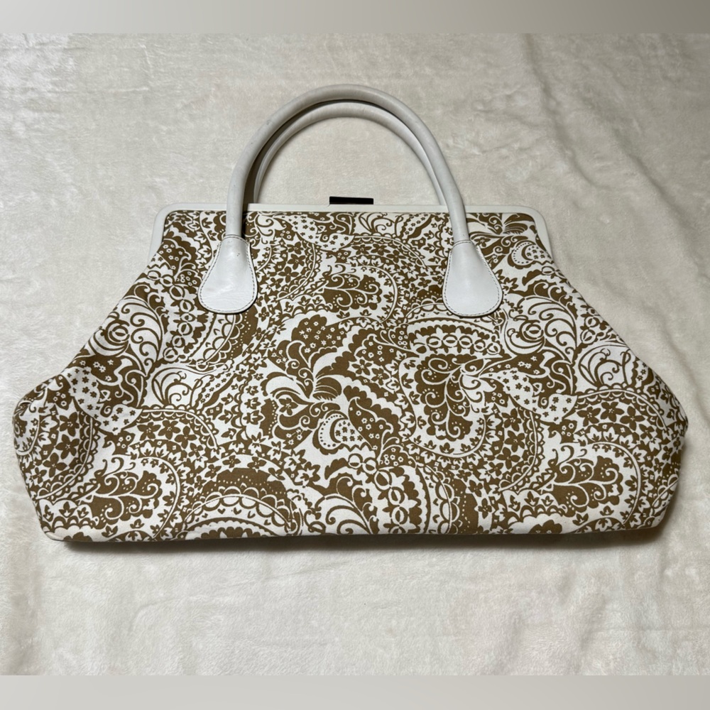 Express White & Light Brown Paisley Fabric Oversized Satchel Bag. Express clasp - Picture 8 of 15